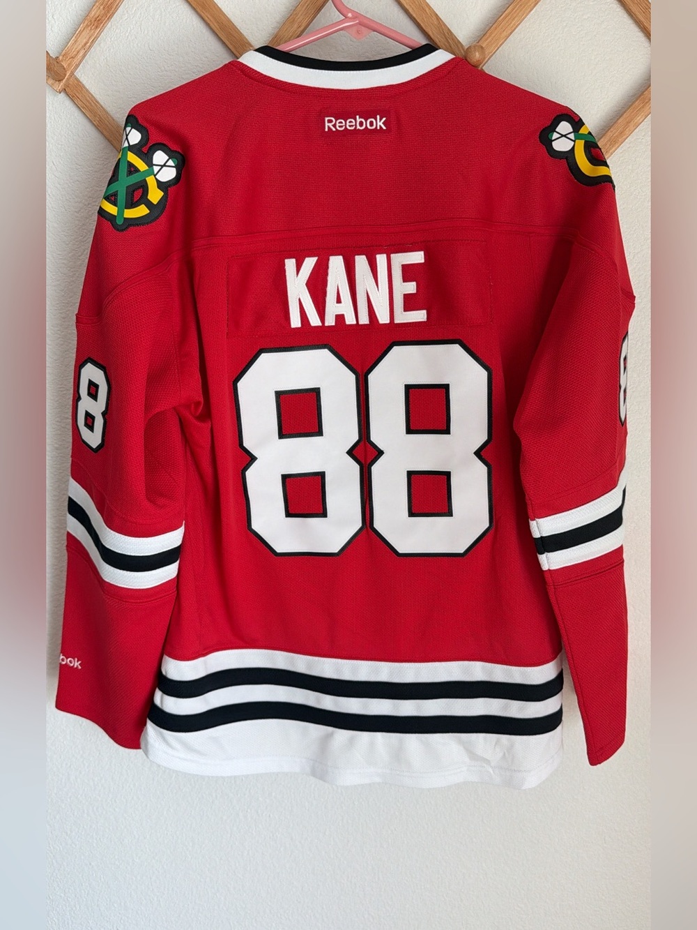 Reebok Red Chicago Blackhawks #88 Patrick Kane Hockey Jersey - Women’s XL, 2014